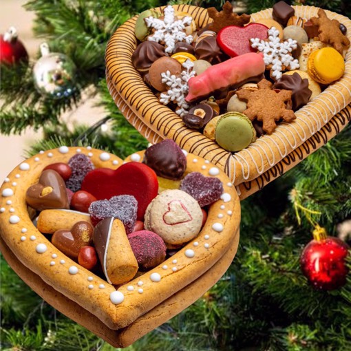 Bilde 3 av Kransekake hjerter – små og store håndlagde kransekakehjerter, perfekte til fest.