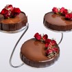 Bilde 2 av Bryllupskake – en vakker bryllupskake med flere lag og elegant dekor.