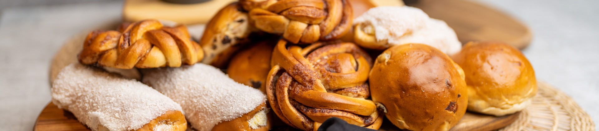 Fersk bakst og søte fristelser fra Matspecialens halal-sertifiserte konditori